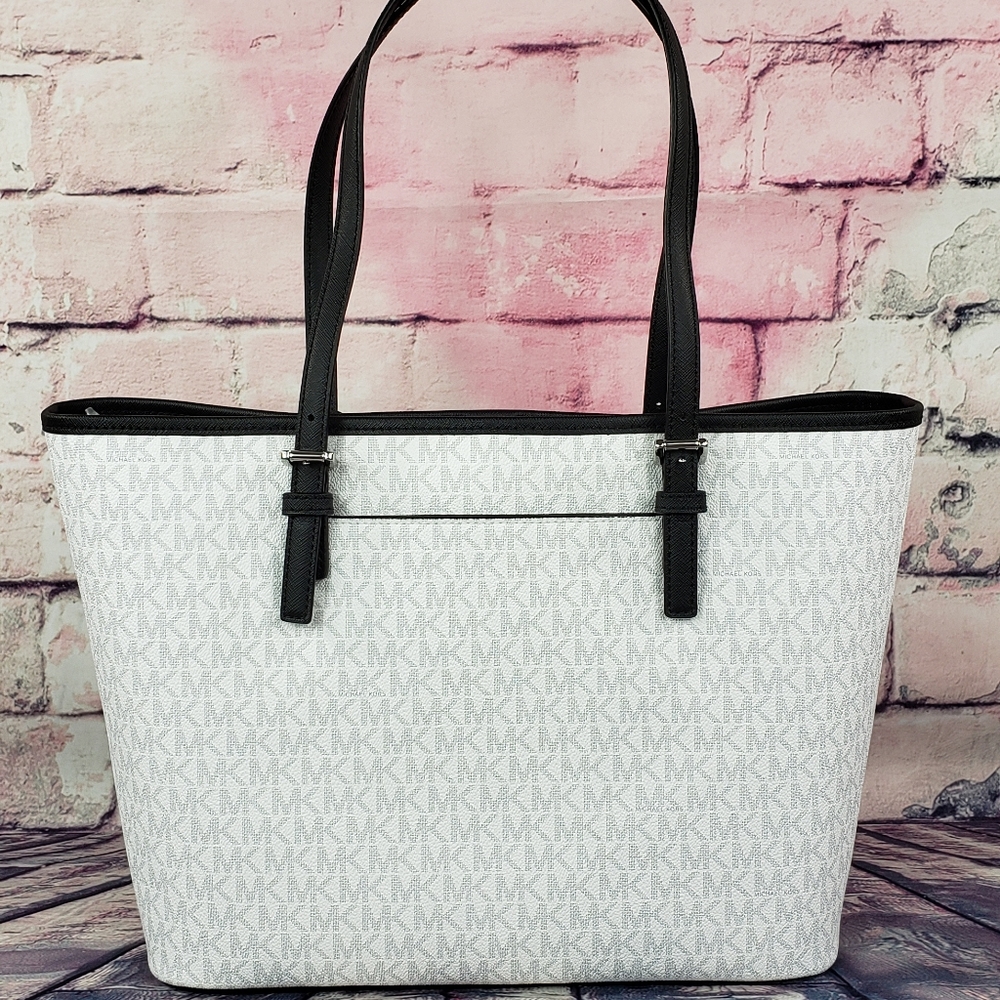 Michael Kors Jet Set NYC MD Carryall Tote White - Picture 3 of 6